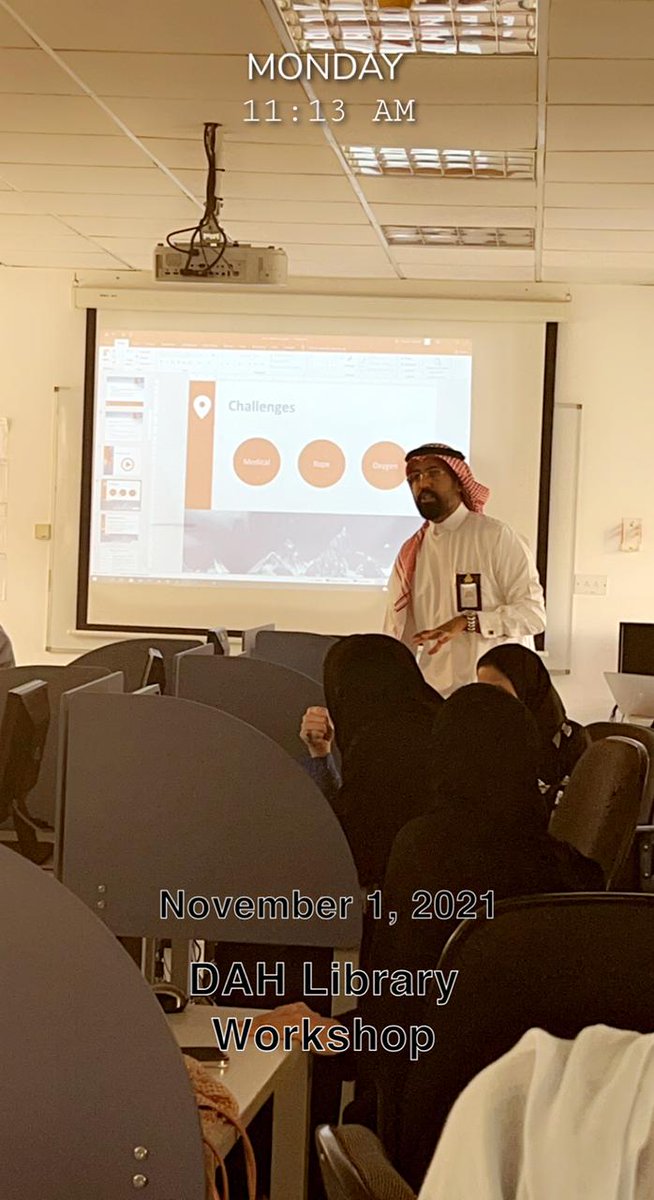 DahLibrary's tweet photo. مقتطفات من ورشة عمل 
Leadership and Teamwork Simulation: Everest
المقامة لطالبات #جامعة_دار_الحكمة بتقديم الدكتور غسان النويمي https://t.co/liBJMfDSGr