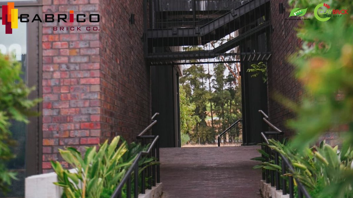 Cabrico2's tweet image. Visit Cabrico at Devonbosch Estate in Stellenbosch, to view our wide selection of Clay Bricks and Pavers allowing us to assist you in achieving your projects vision into reality.

Image taken at Devenbosch Estate 

#claybrick #vision #lifespanbuildingmaterial #bricklife #cabrico