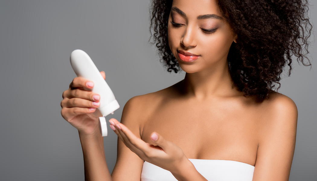 PremBeautyNews's tweet photo. L’écolabel européen n'est plus réservé aux seuls produits #cosmétiques rincés. Tous les produits conformes aux nouveaux critères d'attribution peuvent désormais le demander
https://t.co/FgpmxKCxTj https://t.co/idpdMBliec