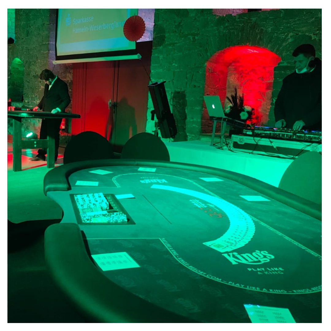 GermanPokerDays's tweet photo. Endlich dürfen wir für unsere Kunden auch
wieder #LIVE unsere #EVENTS veranstalten.

Es wurde für den guten Zweck an #Poker, #Roulette und #BlackJack Tischen gespielt🃏!
#benefiz #hameln_germany #hamelncity #hamelnpyrmont #roundtable #charitywork #guterzweck #mobilescasino https://t.co/khFuuXdHnV