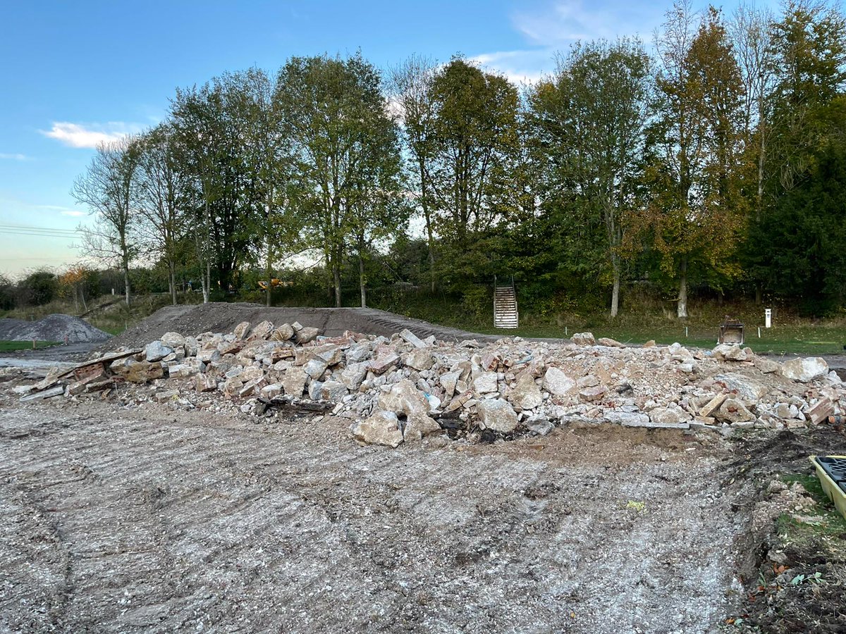 weaverdemo's tweet image. Making good progress and keeping a tidy site at a small project In Winchester this week.

#demolition #demolitionworks #enablingworks
