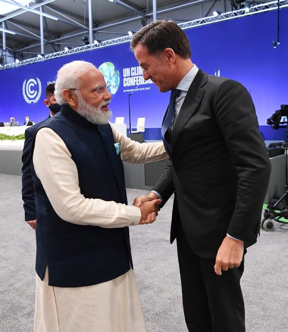 PM Modi: Een kort tête-à-tête met <a href="/MinPres/">Dick Schoof</a> op de <a href="/COP26/">COP26</a>-top gisteren.