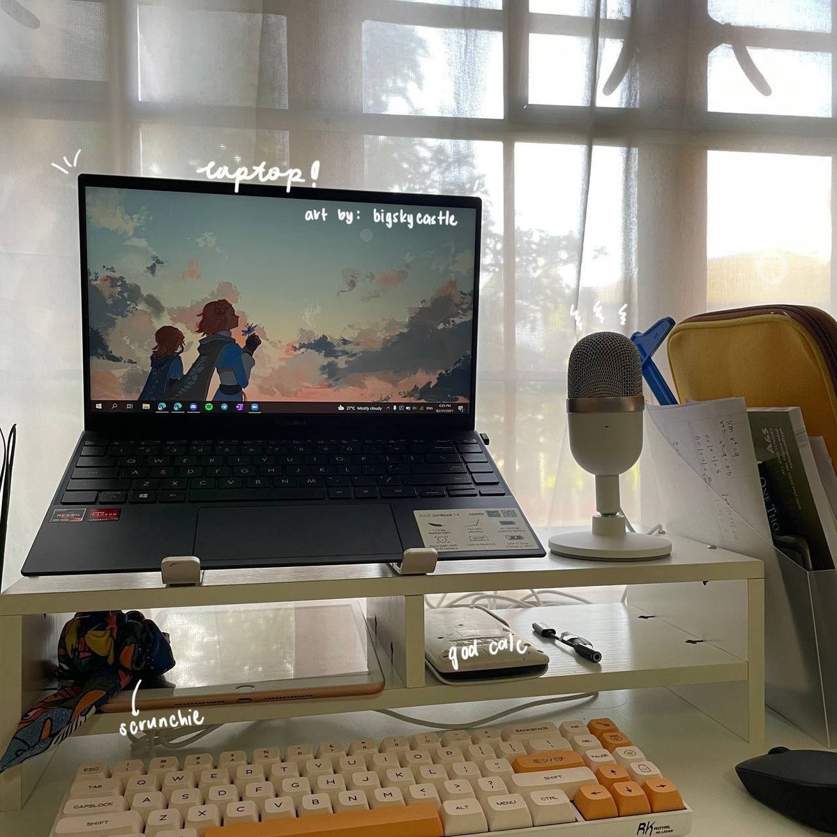 beetudier's tweet photo. everyday i wake up and work at my silly little desk 
#studytwt #studytwtph https://t.co/dI5ZXCnEo6