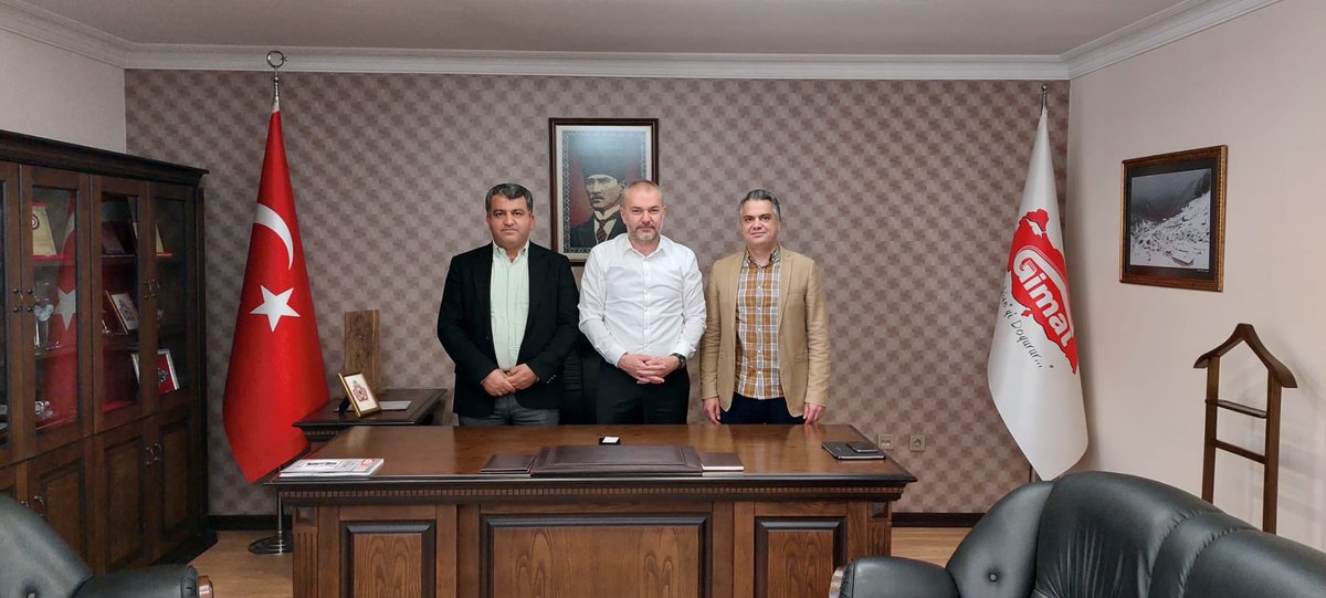 Mamak Belediyesi'nden MABEL Mamak A.Ş. Genel Müdürü değerli dostum Muhittin Güngör ve çok kıymetli kardeşi Koray Güngör'ü misafir ettik.

Kendilerine nazik ziyaretlerinden dolayı teşekkür ediyorum.