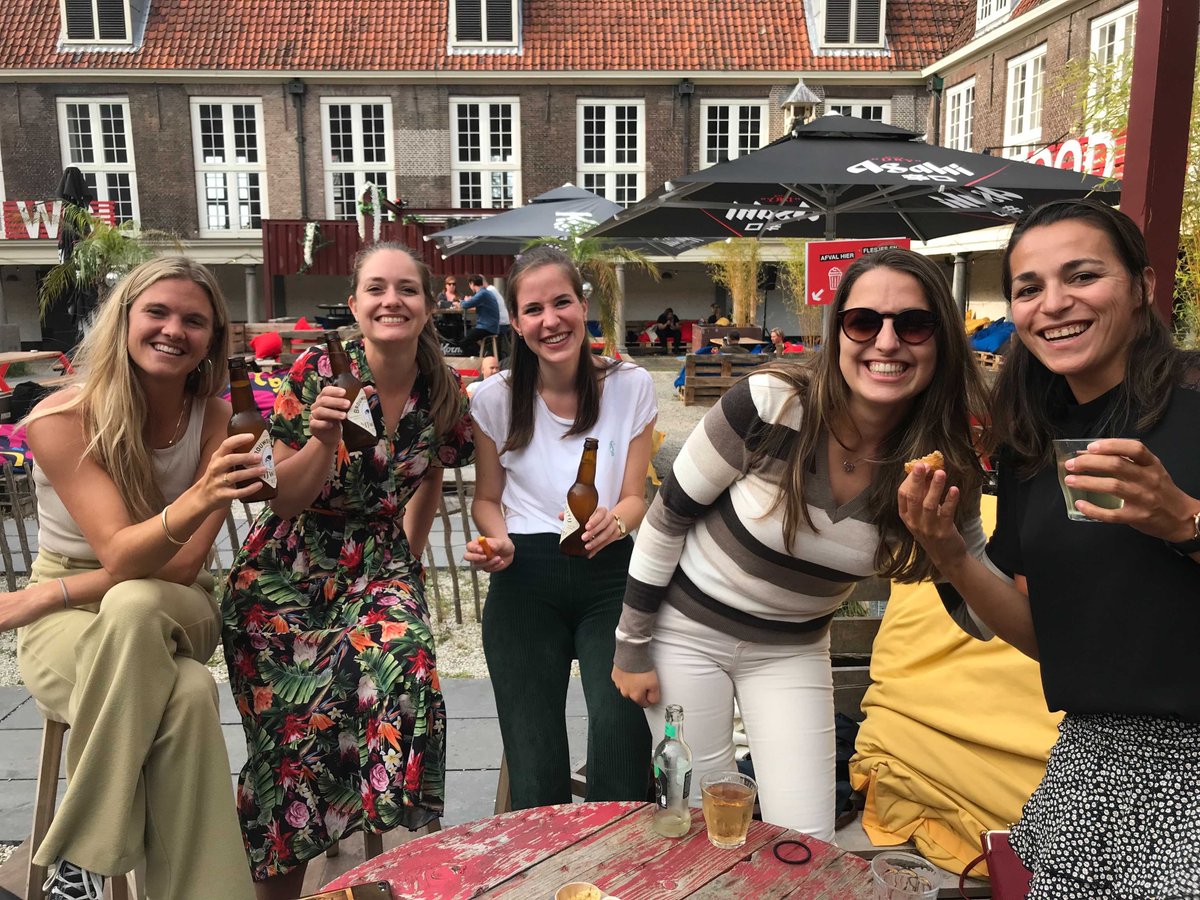 EACrone's tweet photo. 💫The coming weeks we’ll tell you a little more about #LeidenCID: our aim is to unravel ​​neurobiological mechanisms in cogn and social development👨‍👧‍👦. We collected 75 behavioral measures. 🧠Brain data include 3 fMRI tasks, T1, DTI, RS scans &amp; EEG. Who else is getting excited?!🙌 https://t.co/rBoyu9mqsc