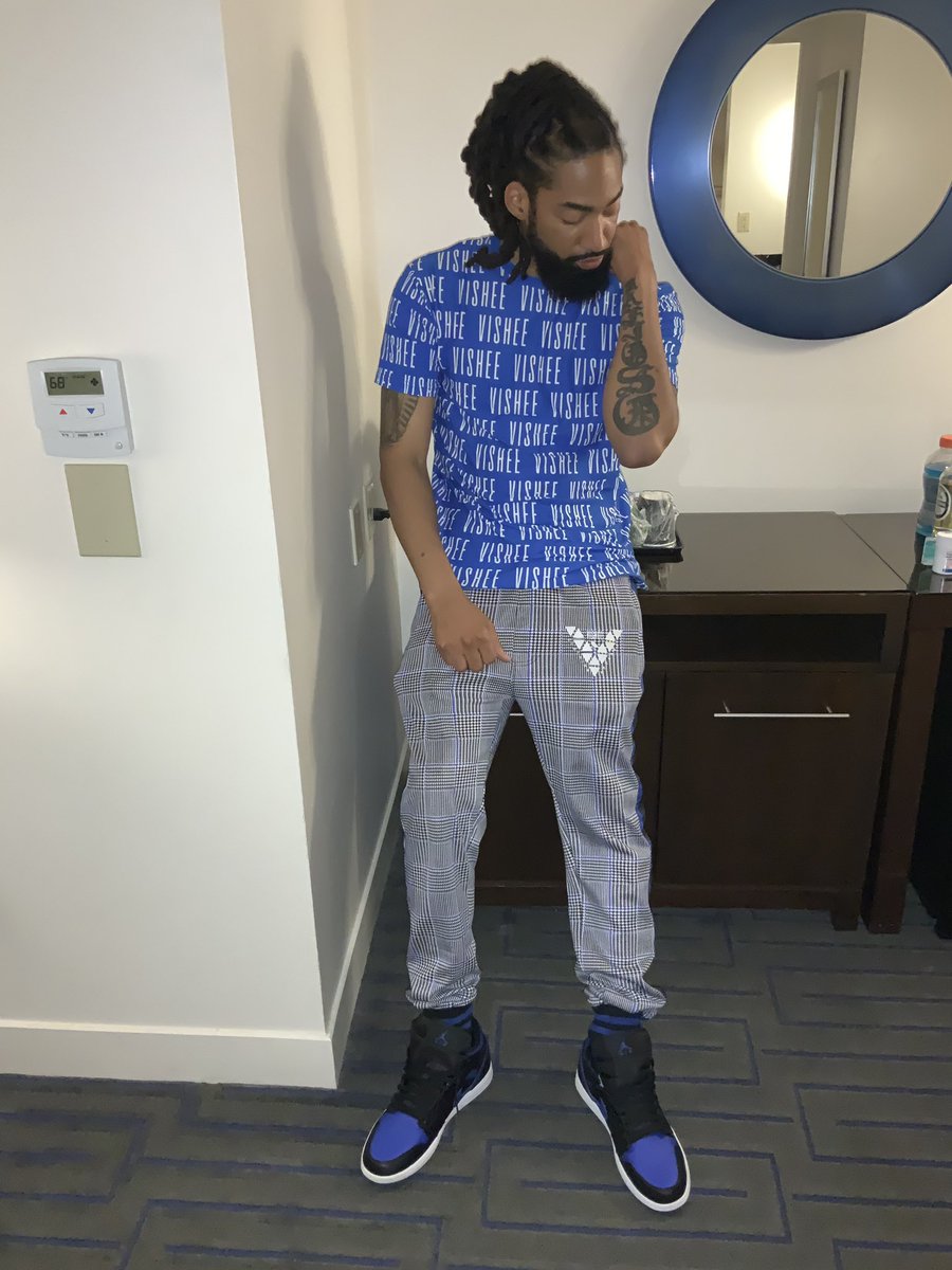 LavishLoReal1's tweet photo. #VisheeClothingAndApparel ig@visheeclothingandapparel https://t.co/qiejxaT5lk
