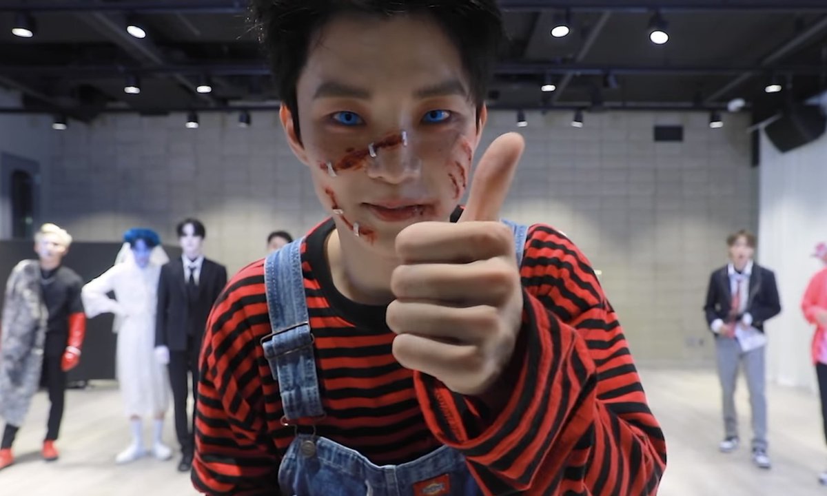 jcmsource's tweet photo. he looks so good omfg https://t.co/aVawv3MDi8