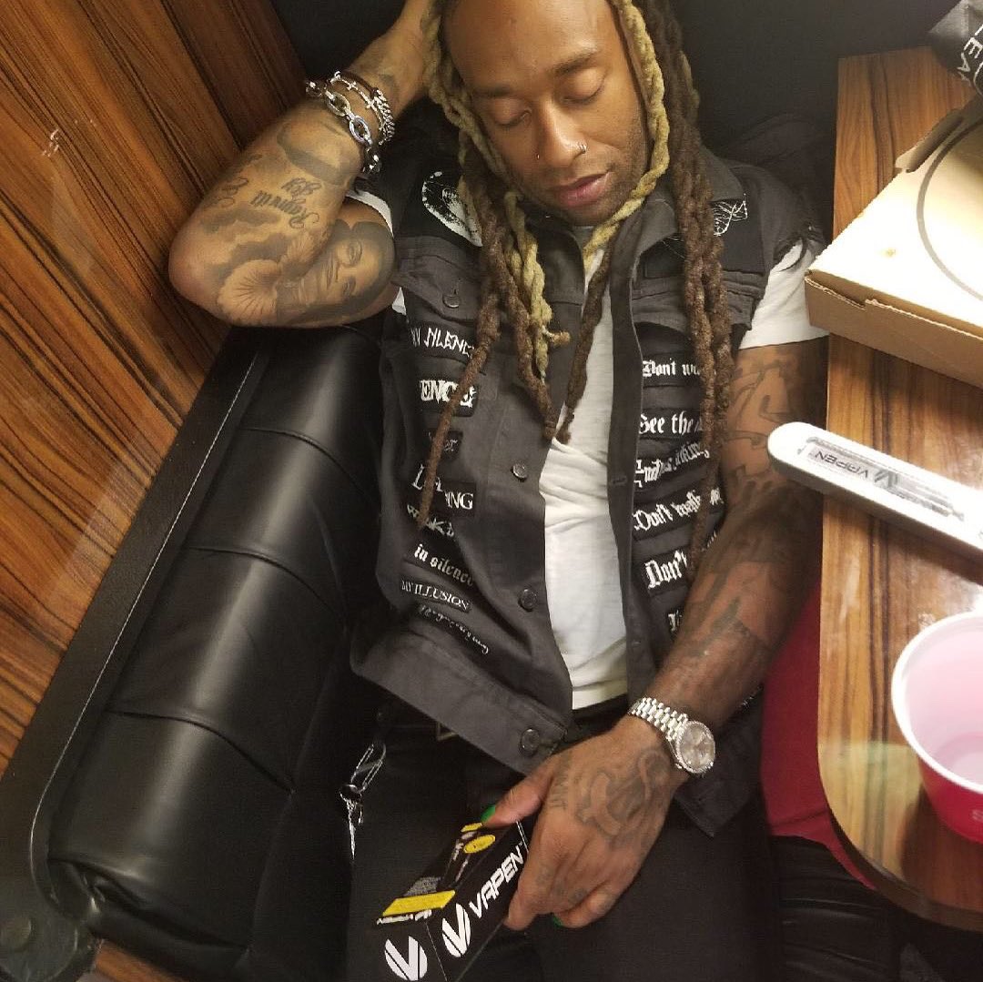vapenjp's tweet photo. VAPEN x Ty Dolla $ign

#vapenjapan #vapen #cbd #chillax #chill #relax #indica #sativa #hybrid #cbdリキッド #cbdオイル #TyDollaSign https://t.co/pSZQWhYxRv