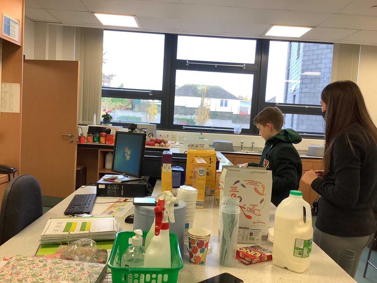fairgamestmu's tweet photo. First day of breakfast club, and it was delicious! Join us Tuesdays and Thursdays 8:30 - 9.00 in G50. Thanks to our amazing probationers for organising. ⁦@StMungosFalkirk⁩ ⁦@headsup4wb⁩ ⁦@PupilVoiceStM⁩ ⁦@KLSBGroup⁩ #cop26 #costoftheschoolday #fairgame https://t.co/oqaqG4z6nU