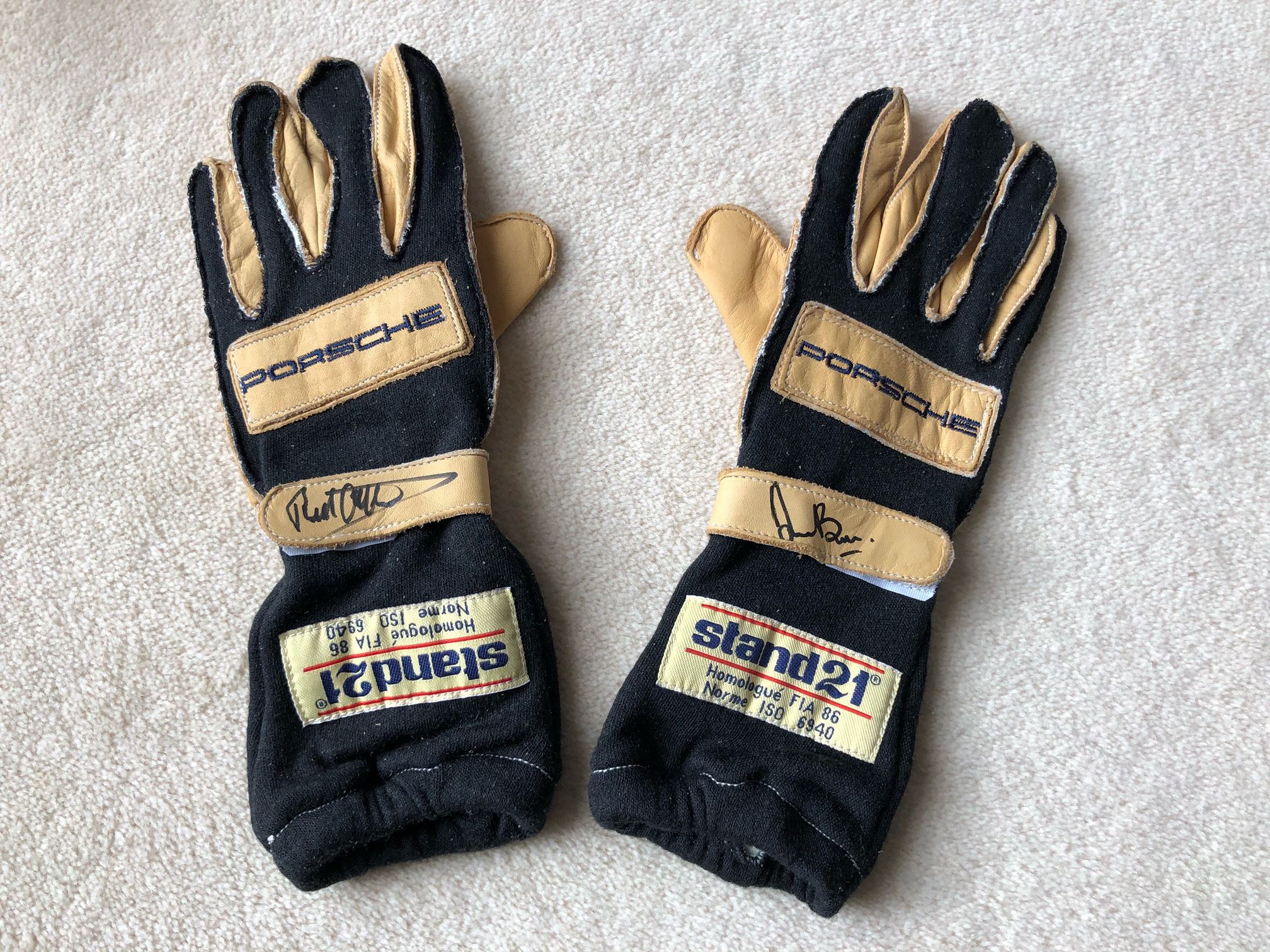 Porsche racing best sale gloves
