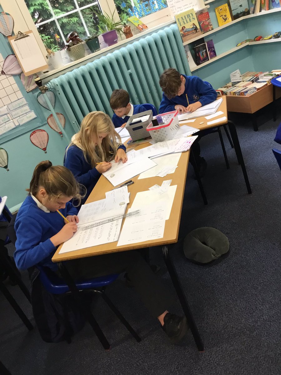 latimerprimary's tweet photo. #4AC and #4VC have been working really hard when regrouping when adding two four-digit numbers together. The children were able to eloquently explain the exchanging process and display this in the it work.
#Latimermaths https://t.co/5uWUu8tIB6