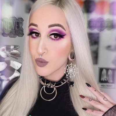 Bulletprofheart's tweet photo. #NewProfilePic https://t.co/CyCKdSDwrO