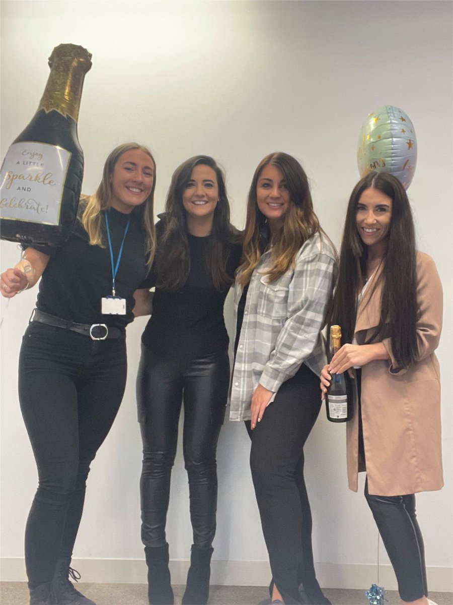HaysNews's tweet photo. Massive #congratulations to Siobhan Walker and Amy Wilson in our #Glasgow office who have both been promoted by their manager Natalie Fulton! Well done both! If you would like to work for a company who always rewards its employees for their hard work, search #JoinHays. https://t.co/IqXnHzPGRS