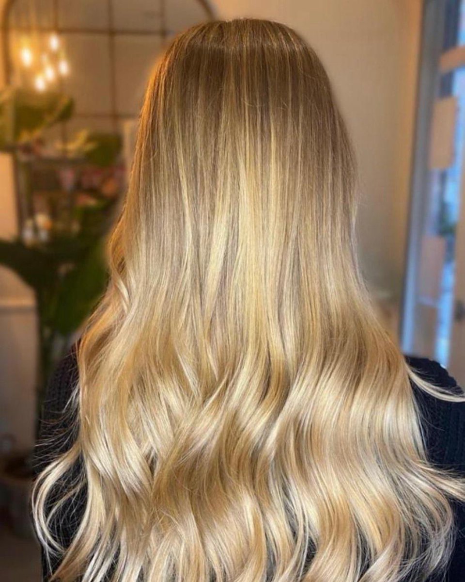 jashairsalons's tweet photo. Stunning balayage created by Emaly at our Salisbury salon!
Book a FREE consultation today with one of our colour experts 🎨
https://t.co/eAV42fidqv
@salisburyindies @jashairgroup @schwarzkopfprouk
#balayage #blonde #colourexpert #beautiful #salisburyindies #hair #colour https://t.co/ALzigJ9Rl7