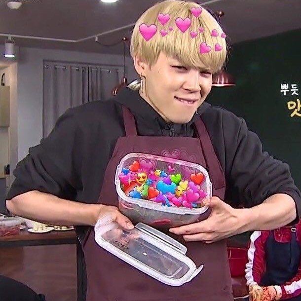 beemyjoonie's tweet photo. And the box opens only for namjoonp https://t.co/XodU9TMZxG