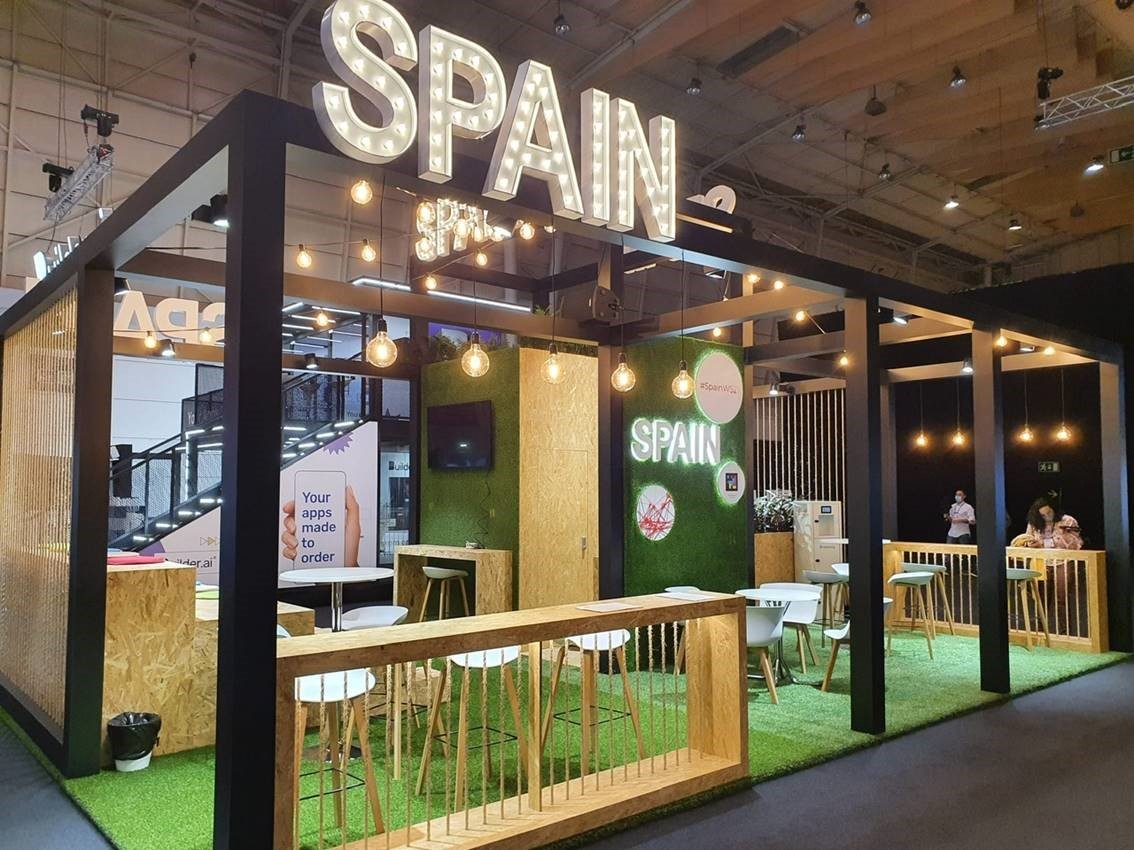 redpuntoes's tweet photo. 🙌¡Arrancando #WebSummit21!
👨💻Os esperamos en el Pabellón de España #SpainWS21
@ICEX_ https://t.co/X54pVgbxdG