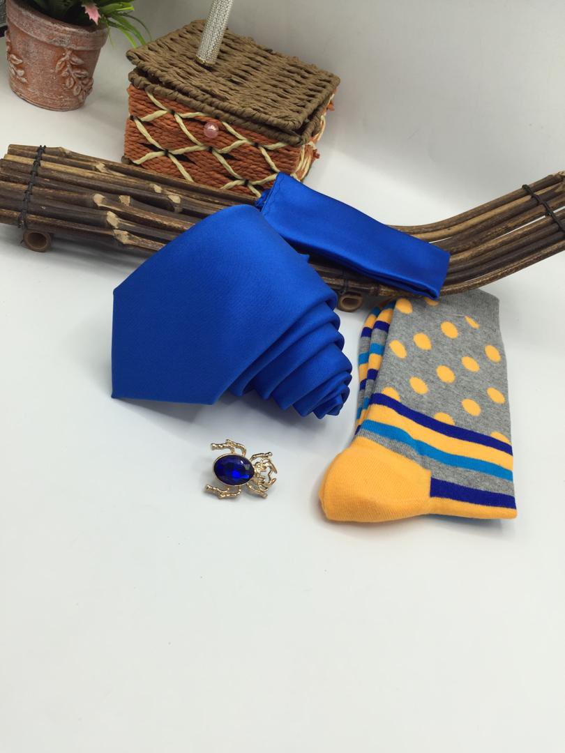 kings_clothier's tweet photo. Invest in quality accessories ๐ฅฐ
Tie & pocket square - #3000
Socks - #2000
Brooch - #1500
Nationwide delivery is available.
#AbujaTwitterCommunity #socks #tie #brooch #accessories #malefashion #malewears #giftideas #giftsforhim #Corporate #menandstyle https://t.co/OOoWTOvhDb