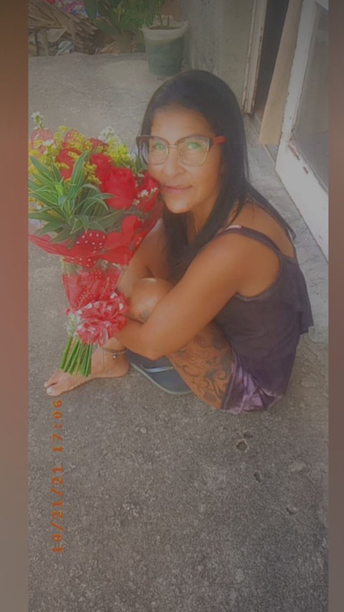 Meu amor mim deu está  Rosa 🌹