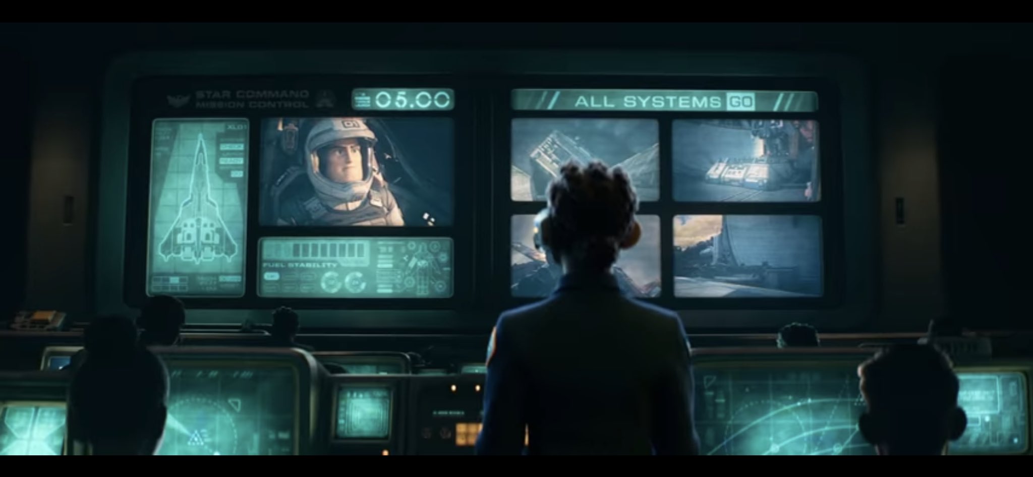 コクブカメラ 有明 埼玉 Auf Twitter おもちゃとしてではなく スペースレンジャーとして登場するバズ ライトイヤーの単独映画 22年公開 トイ ストーリー バズ ライトイヤー単独映画は 独立した作品 クリス エヴァンスの声優起用は