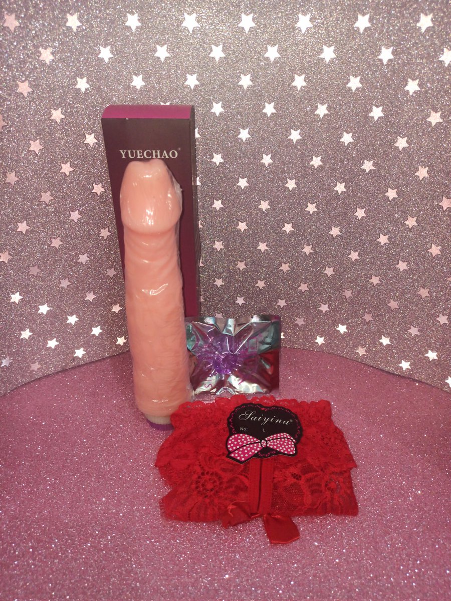 korotosex's tweet photo. Combo vibrador Realistico Multivelocidad de pila de 22 cm con anillo retardante texturizado e hilo en 20 $ https://t.co/E3ymSdn7V8