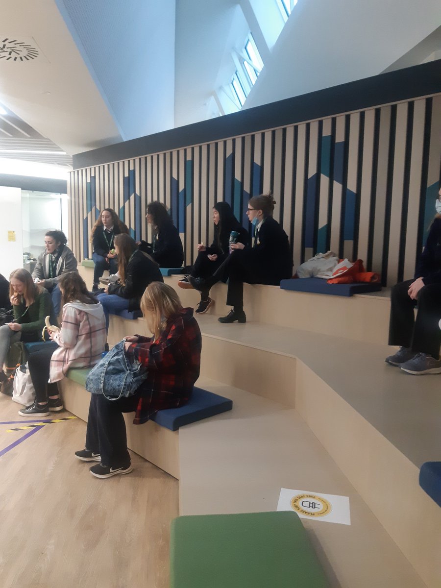 miriambergin's tweet photo. We are so excited looking at this itinerary day 1 of 3 @STEMPInc @MS_eduIRL @RDIhubIreland 5th years from @colmhuirecoed @TipperaryETB https://t.co/pjJ34yA5cI