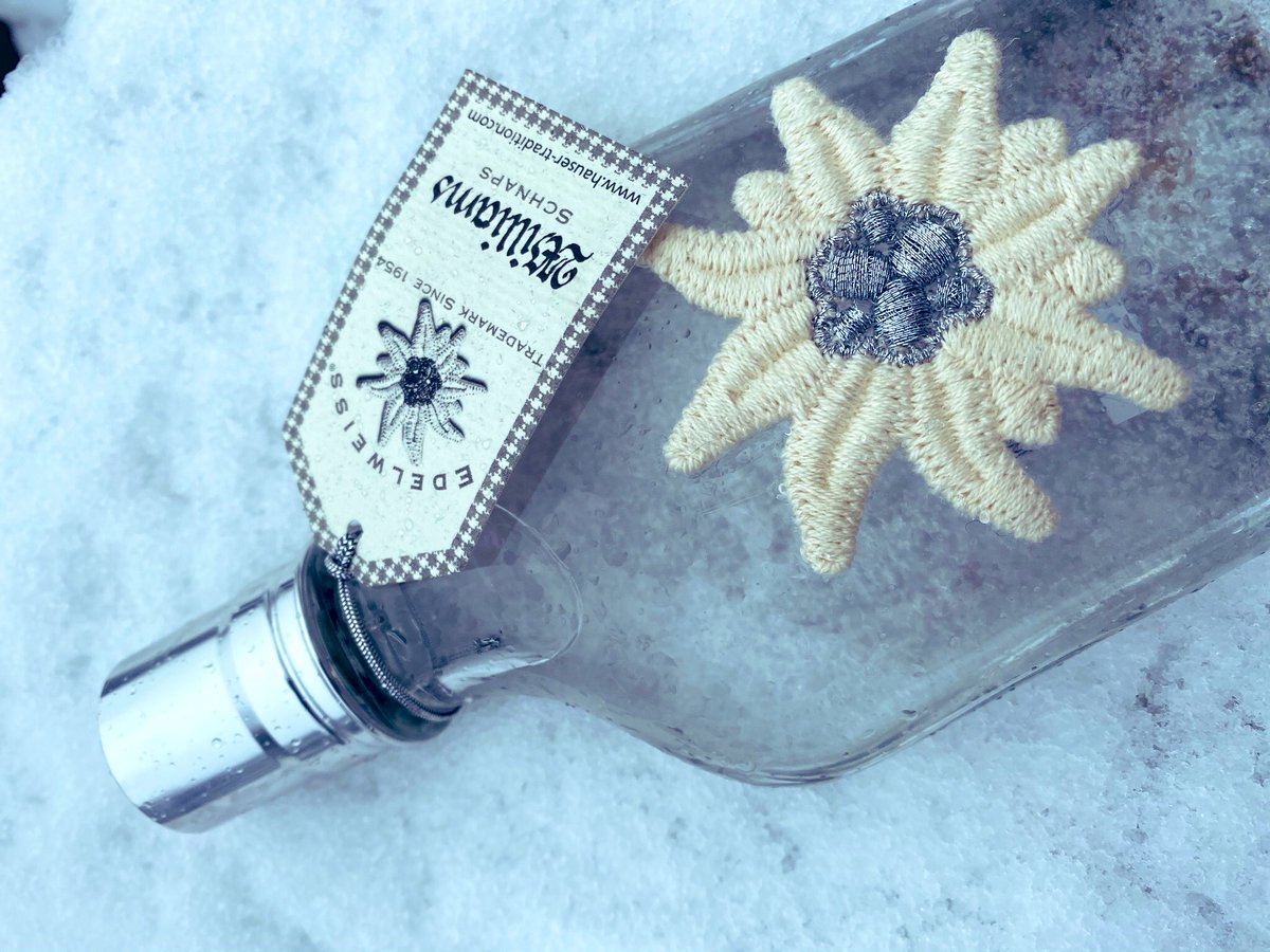 distilledbrands's tweet photo. Why not bring a touch of #Winter #Wonderland to your home this Christmas with some of our Alpine spirits from #Freihof especially our Pear, Hazelnut or Raspberry Schnapps available @MasterOfMalt @WhiskyExchange #winter #vodka #spirit #alpine #ski #schnapps https://t.co/kmV4KxrLQU