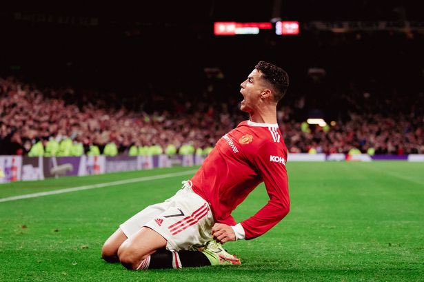 FTBLsection's tweet photo. If Cristiano Ronaldo scores first against Atalanta tonight, we’ll giveaway a https://t.co/cy3P4xjETi box!📦

Retweet &amp; follow us to enter.📲 https://t.co/Oa2aQAWqDW