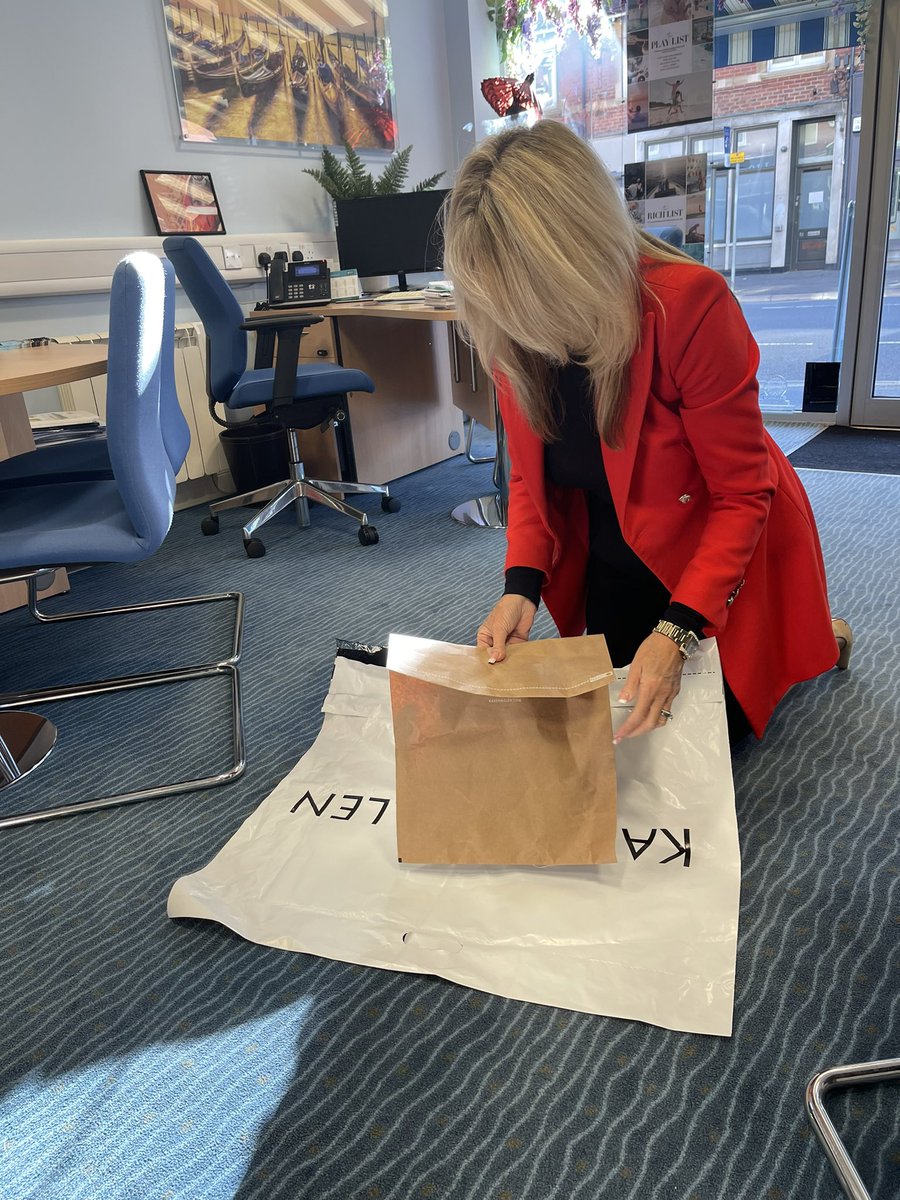 SelectWorldTVL's tweet photo. @KarenMillen shocked at the size of this packaging for such a small item in these current climes! I hope this is just a one off!? https://t.co/at5jWdxVzB