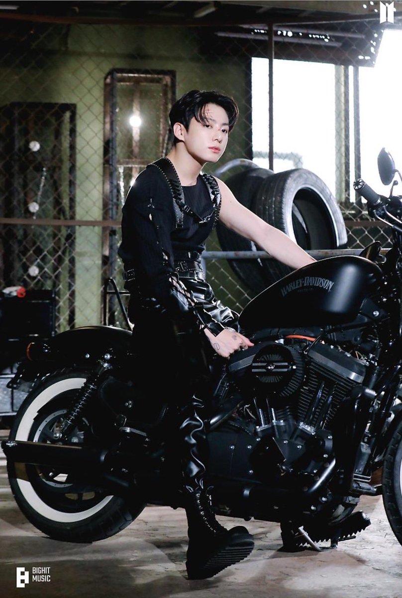 พ่อเราขี่ฮาเล่ย์ มาเข้าแก้งค์กับพ่อเราไหม 😌😂