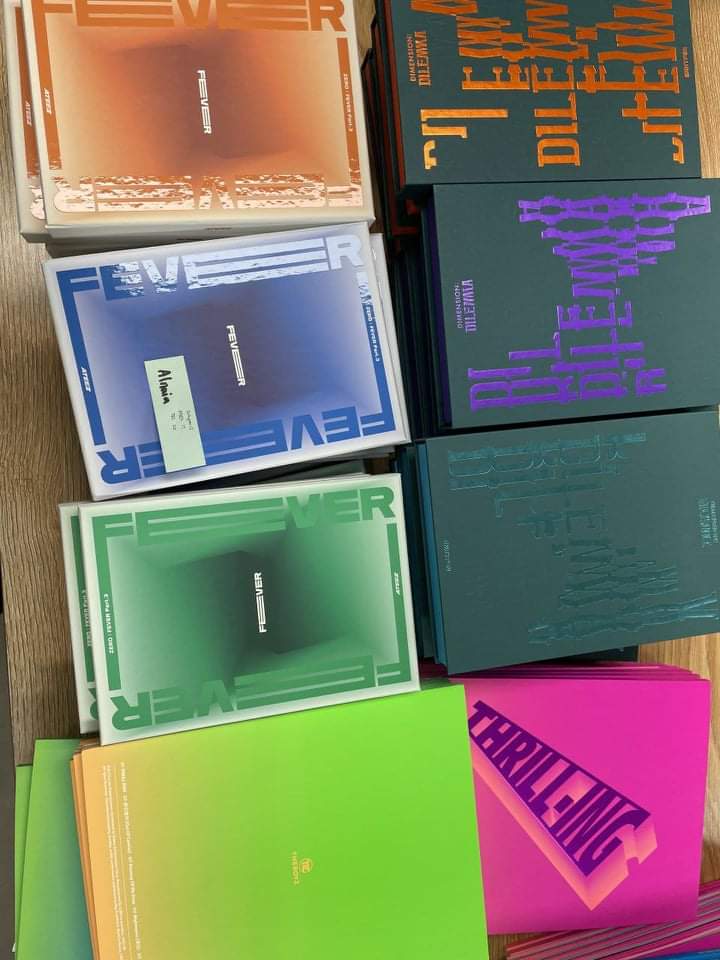 haineverse's tweet photo. ready to ship na sa kr add yung ibang items from batch 3, na-receive ko na rin yung TN. hoping by next week makarating na siya sa kr add para ipapaship ko nalang here sa ph 😔

{ #HVupdates #HVproofs } https://t.co/KT3D5UMQhP