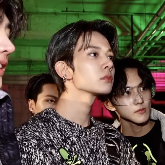 heeseung pics tweet media