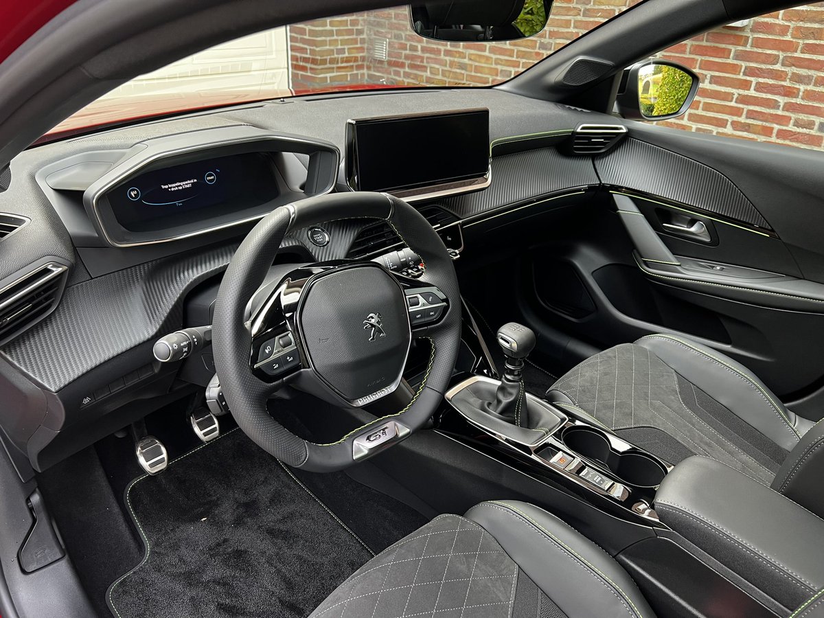 Its_Decibel's tweet photo. That new car smell 😍 https://t.co/QEOYKkpONc