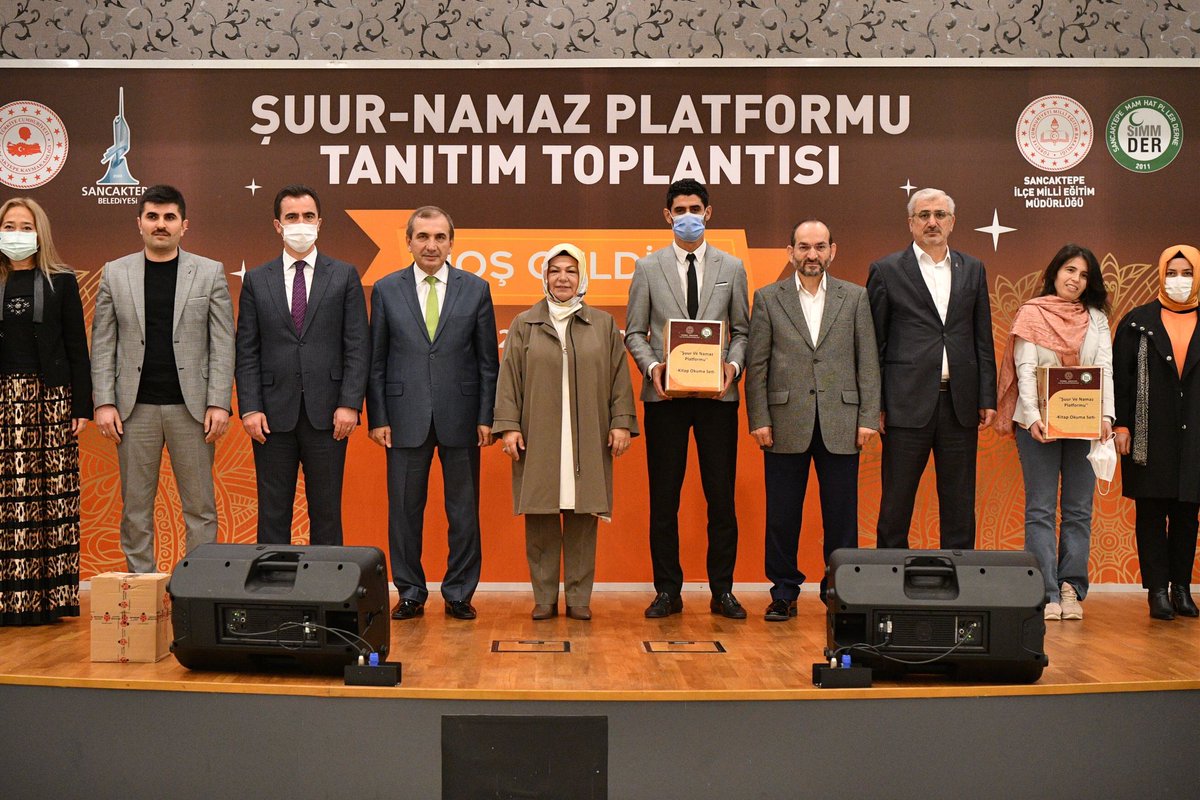 AdilKANDEMR1's tweet photo. SİMMDER (Sancaktepe İmam Hatipliler Derneği) ve Sancaktepe İlçe Milli Eğitim Müdürlüğünün ortaklaşa yürüttüğü Şuur- Namaz Platformu tanıtım toplantısına Merkez Valimiz Abdulkadir Yazıcı’nın katılımıyla gerçekleştirdik.

Bu güzel platformda emeği geçenlere teşekkür ederim. https://t.co/cHInoQbGlP