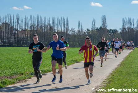 AStCBelDef's tweet photo. โ๏ธ๐๐๏ธ In a #sap136, Kris, Robin, JB & L'Or investigate whether the annual physical tests give a good picture of the fitness for the various military functions. Do they make sense? Should the statutory character be maintained? How do other armed forces deal with it? Etc... ๐ง๐ช๐จ๐ฆ๐จ๐ฉ https://t.co/SqgVec5Q08