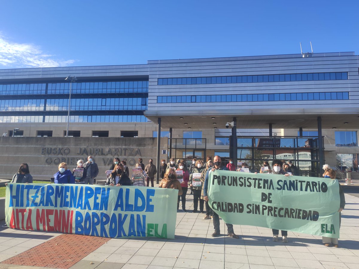 Aita Menniko langileak Jaularitzaren aurrean mobilizatu dira euren zazpigarren greba egunean. #AitaMenniBorrokan