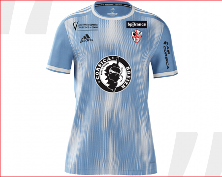LoicDrd's tweet photo. J'en appelle à vous. Depuis le début de saison et le système des enchères mis en place par l'@ACAjaccio, j'ai raté ces deux maillots (#EAGACA et #ACAASNL). Si vous les avez et que vous êtes vendeur, je suis acheteur. Merci d'avance ! https://t.co/DKgnolsiZm