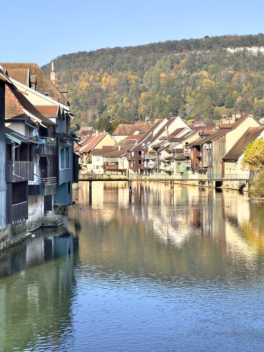 sam_cupillard's tweet photo. Quelle merveille la ville d’#Ornans 🤩 https://t.co/ddpFfRVhZf