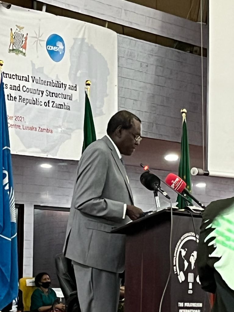 AUC_PAPS's tweet photo. Official Launch of the Country Structural Vulnerability and Resilience Assessment in #Zambia, by Hon Mrs. Mutale Nalumango, Vice President 🇿🇲, who commended the #CSVRA approach as a major way to create stability for sustainable development anchored on local participation. 1/2 https://t.co/pYfbbYQw3n