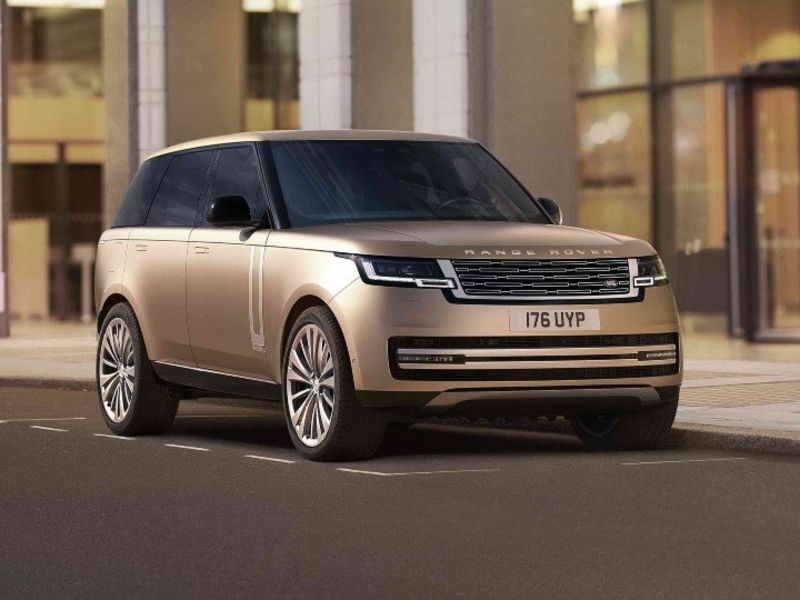 Automotive_News's tweet photo. Jaguar Land Rover records $413 million quarterly loss on chip shortage https://t.co/kqpheMDqQy https://t.co/zUSDxnyn4S