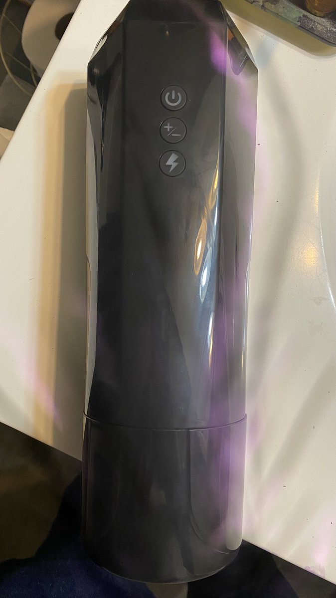 DaddydomQ1's tweet photo. Thank you @Acvioo_Lois for this. I love that’s it’s all black. USB charging with audio if you need something extra. Settings are amazing (video included in thread). Soft to the touch. Make sure to aak him to get yours too. https://t.co/rwtWnymkPh
