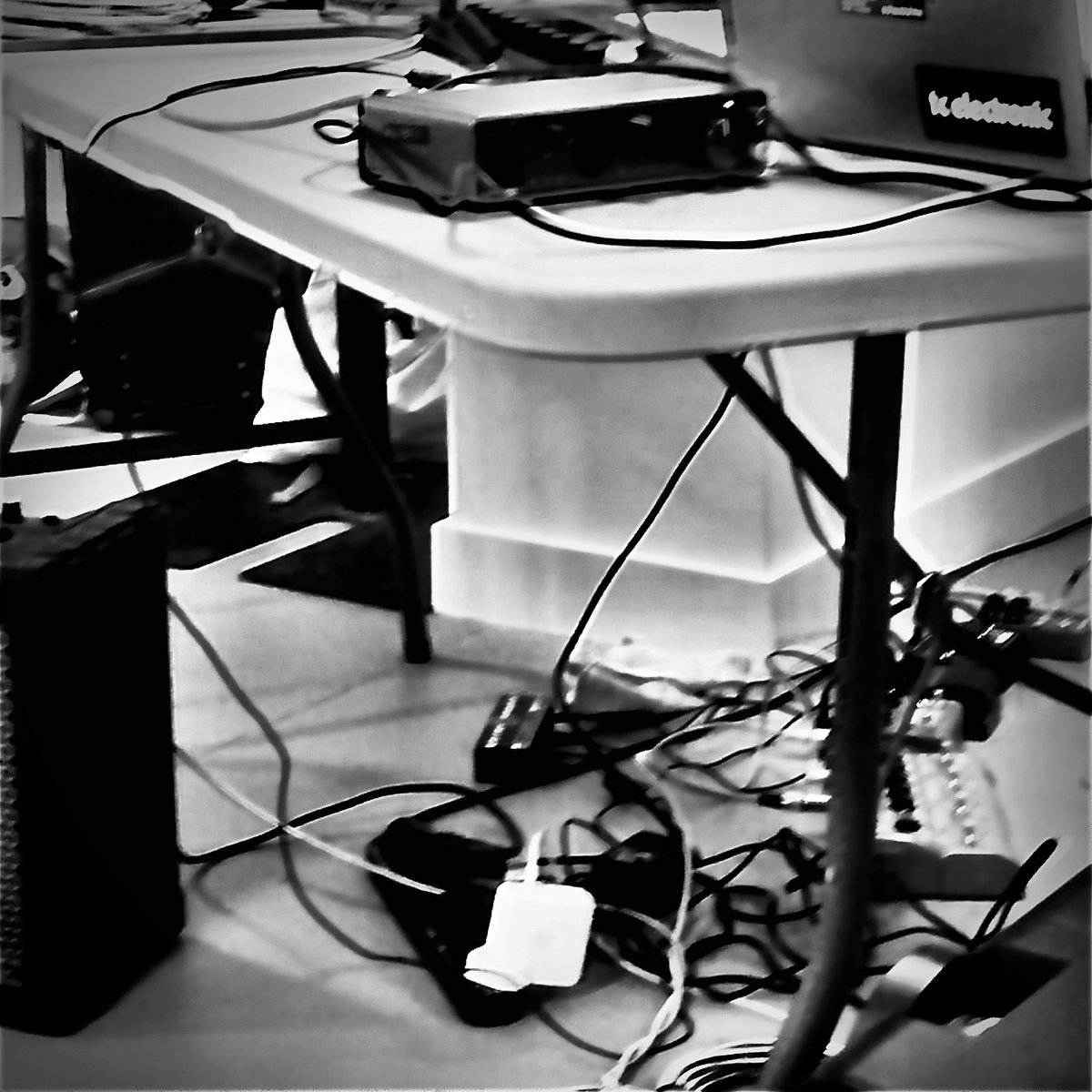 So good to be back <a href="/CamdenPT/">Camden People's Theatre</a>  what a start to the week jamming with <a href="/aliciajturner/">Alicia Jane Turner</a>  🎼👌