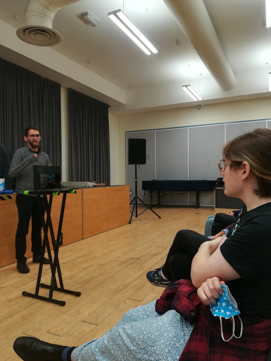hannahfirmin's tweet photo. Following yesterdays composition workshop, today @bdw0lf is giving a talk on performing with electronics :) @LeedsUniMusic https://t.co/WIfWasbIxS