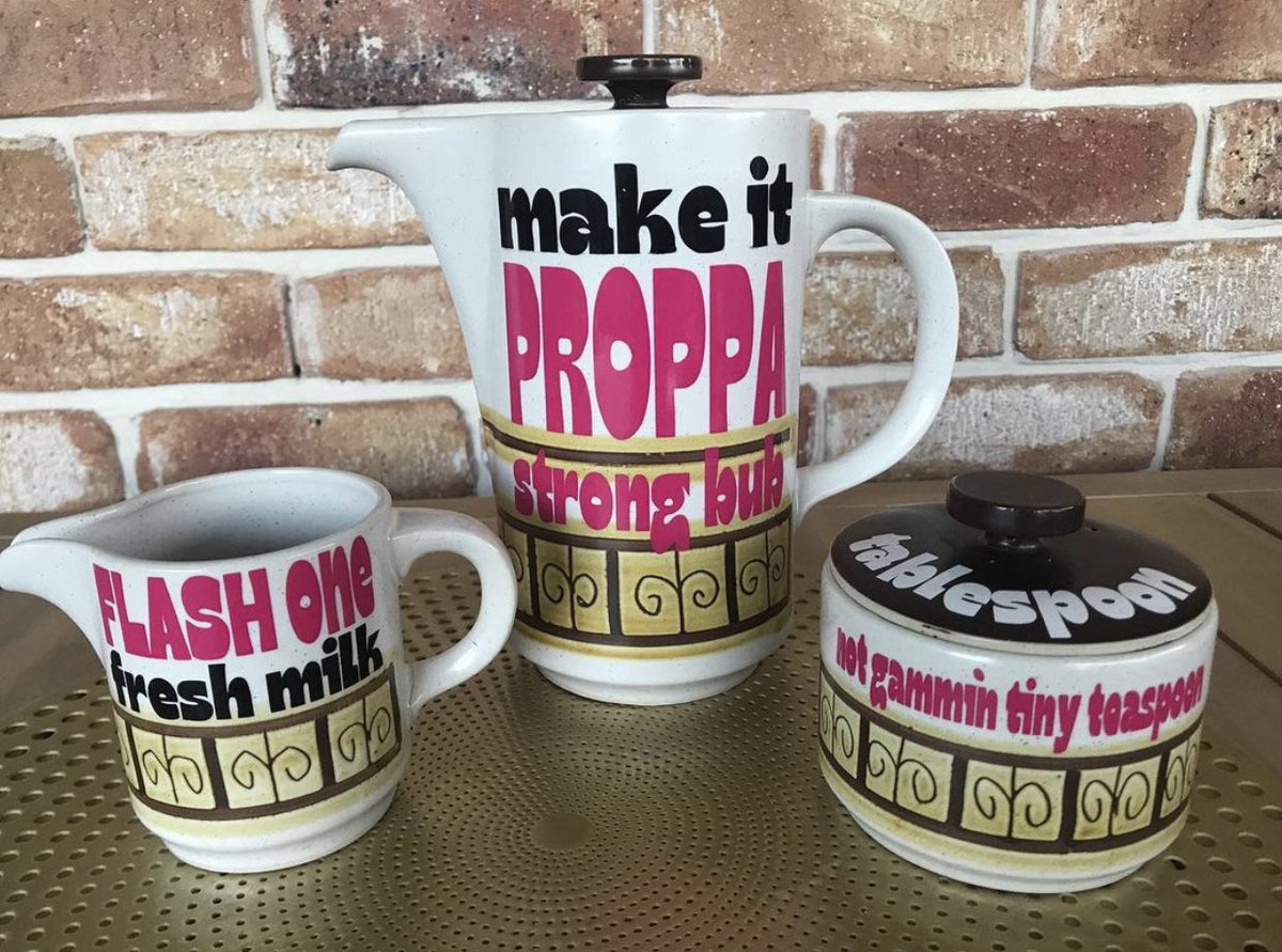 flashblak's tweet photo. Every @meeanjinmarkets I’m a big hero & want to make soo much stuff that’s racing around my brain. I have gorgeous tea sets sitting in my cupboard for over a year. Waiting patiently for #Flashblak styling. #BlackfullaTwitter you gotta hold me to account. Get my din moving…. https://t.co/mKyXSBxRER