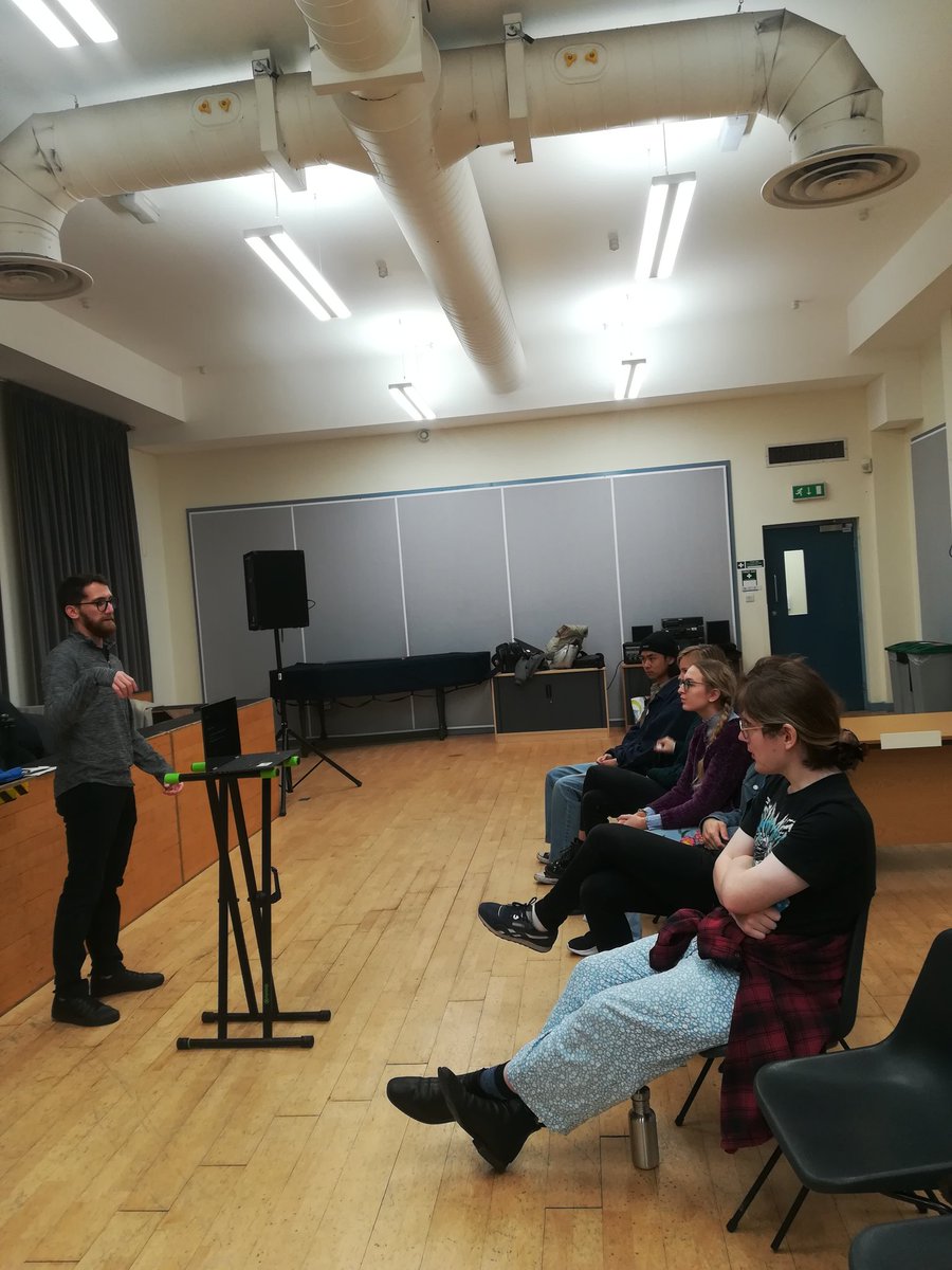 Following yesterdays composition workshop, today <a href="/bdw0lf/">carlos cordeiro</a> is giving a talk on performing with electronics :) <a href="/LeedsUniMusic/">Music at Leeds</a>