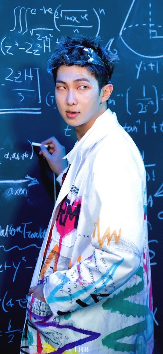 Kimya öğretmenim olsan keşke Namjoonie