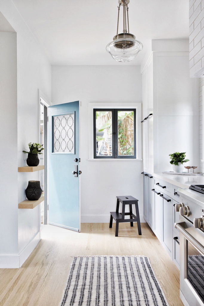 COCOCOZY's tweet photo. When one door closes, another door opens. #COCOCOZY #soCOCOCOZY #BringStyleHome
https://t.co/CnYCN1VqxW https://t.co/qhFwDF2pwc