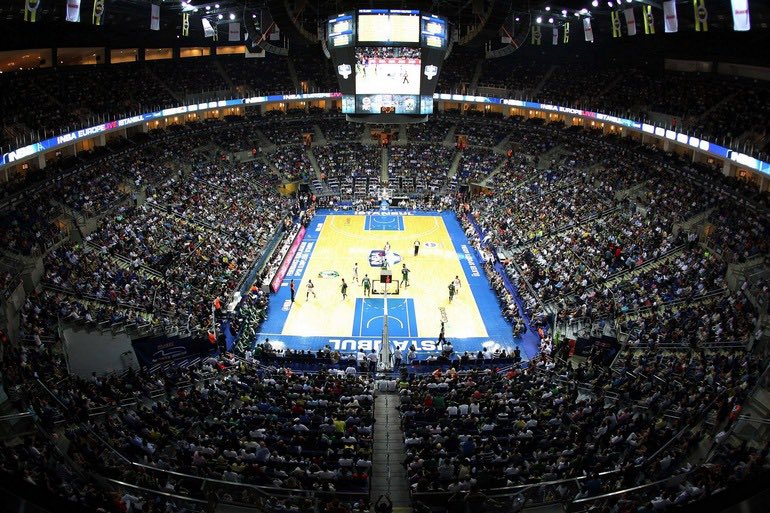 CubukluRuhu's tweet photo. Aziz Yıldırım bu kadar borç bıraktı (!)

NOT:
Görüntüler Amerika/NBA’den değil Fenerbahçe Spor Kulübü basketbol takımına ait salondan. https://t.co/XfFtqSbMtR