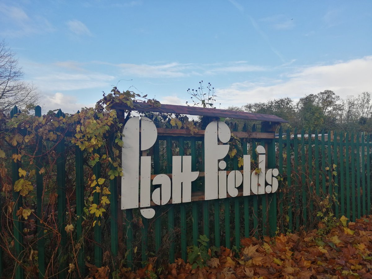 1/ It's a beautiful day here at Platt Fields Market Garden, where we're  exploring Greater Manchester's #sustainablefood revolution for #ESRCFestival! 

An outcome of a Collaboration Labs research partnership based at <a href="/OfficialUoM/">The University of Manchester</a>.