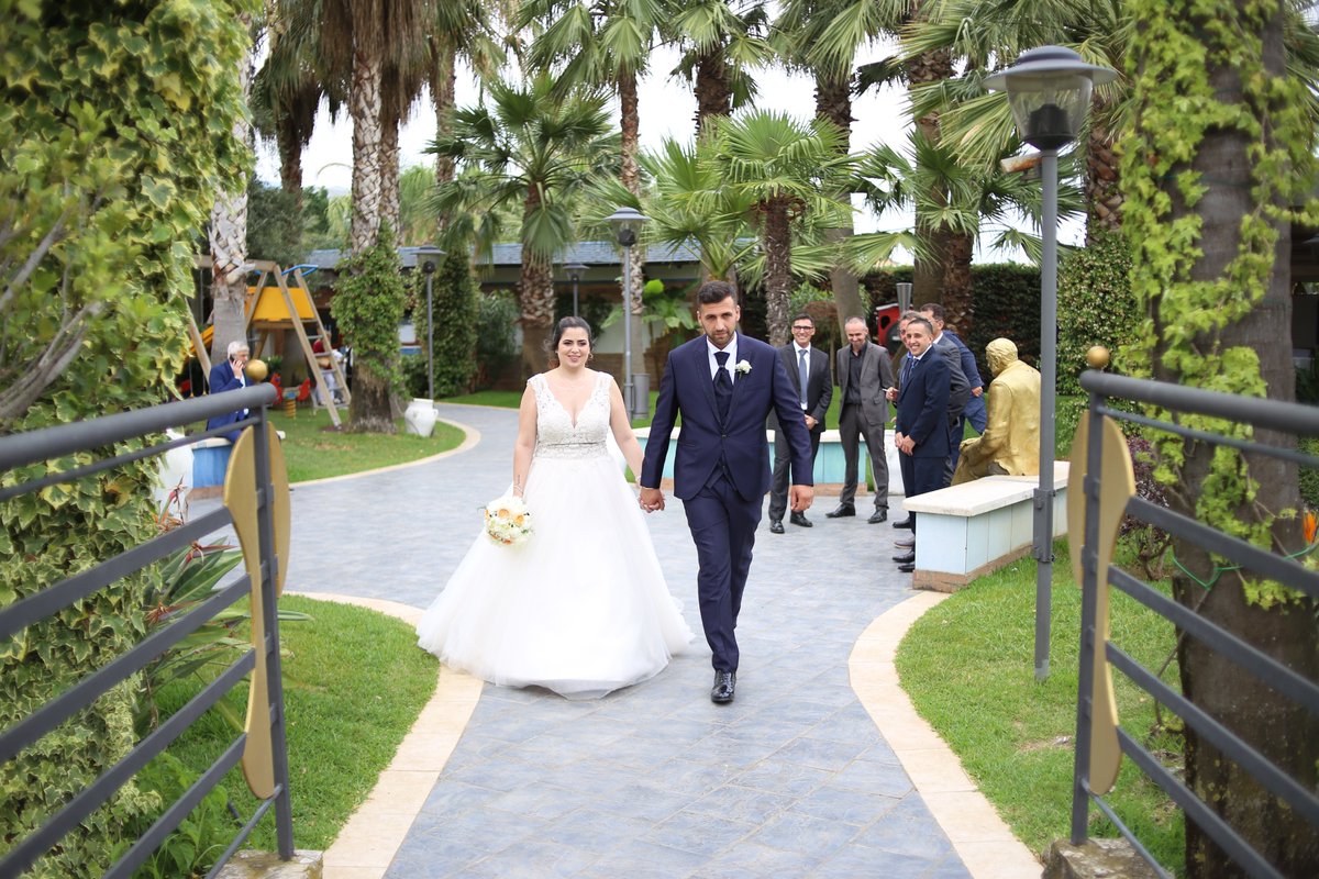 GuerriniAlma's tweet photo. La natura è una delle più grandi fonti di ispirazione nel lavoro di una Wedding Planner 
 #eventplanner #weddingplanner #eventdesigner #butterflies #roses #destinationweddingitaly #weddingseatingchart 
#AlmaGuerriniEventPlannerAndEntertainment🦋
Wedding Mario &amp; Marika https://t.co/iddwpzhgQO