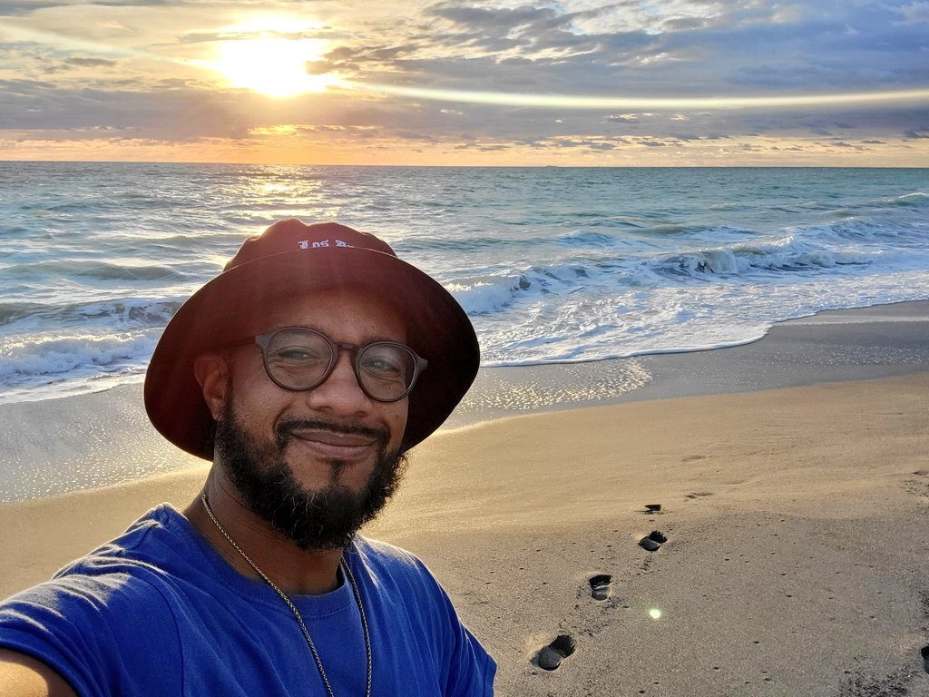 PiersofFlorida's tweet photo. What a wonderful morning in Juno Beach, FL. I love coming here to capture the sunrise. It felt great getting in the ocean. 

#visitflorida #piersofflorida #roamflorida #floridaexplored #junobeach #florida #beautiful #beachday #morningmotivation #traveltuesday https://t.co/3aQ7nJ3v9l